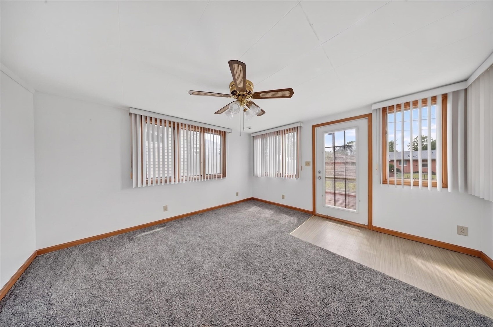 3105 Kenridge Drive NE Cedar Rapids IA 52402