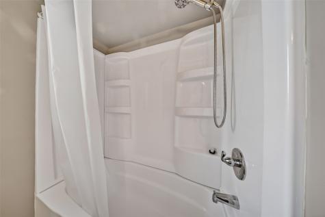 3105 Kenridge Drive NE Cedar Rapids IA 52402
