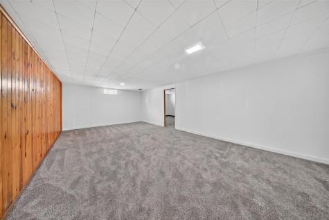 3105 Kenridge Drive NE Cedar Rapids IA 52402