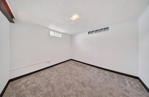 3105 Kenridge Drive NE Cedar Rapids IA 52402