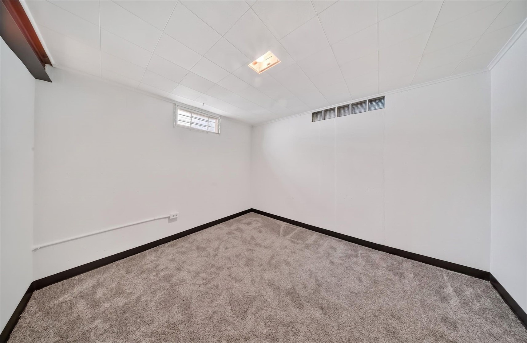 3105 Kenridge Drive NE Cedar Rapids IA 52402