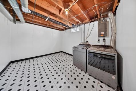 3105 Kenridge Drive NE Cedar Rapids IA 52402