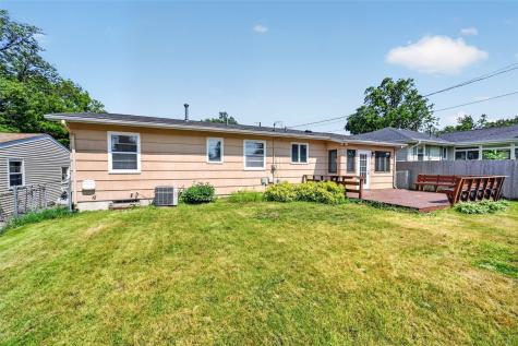 3105 Kenridge Drive NE Cedar Rapids IA 52402