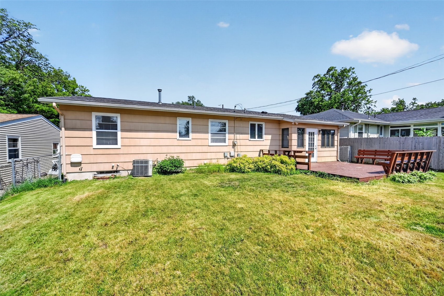 3105 Kenridge Drive NE Cedar Rapids IA 52402