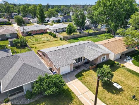 3105 Kenridge Drive NE Cedar Rapids IA 52402