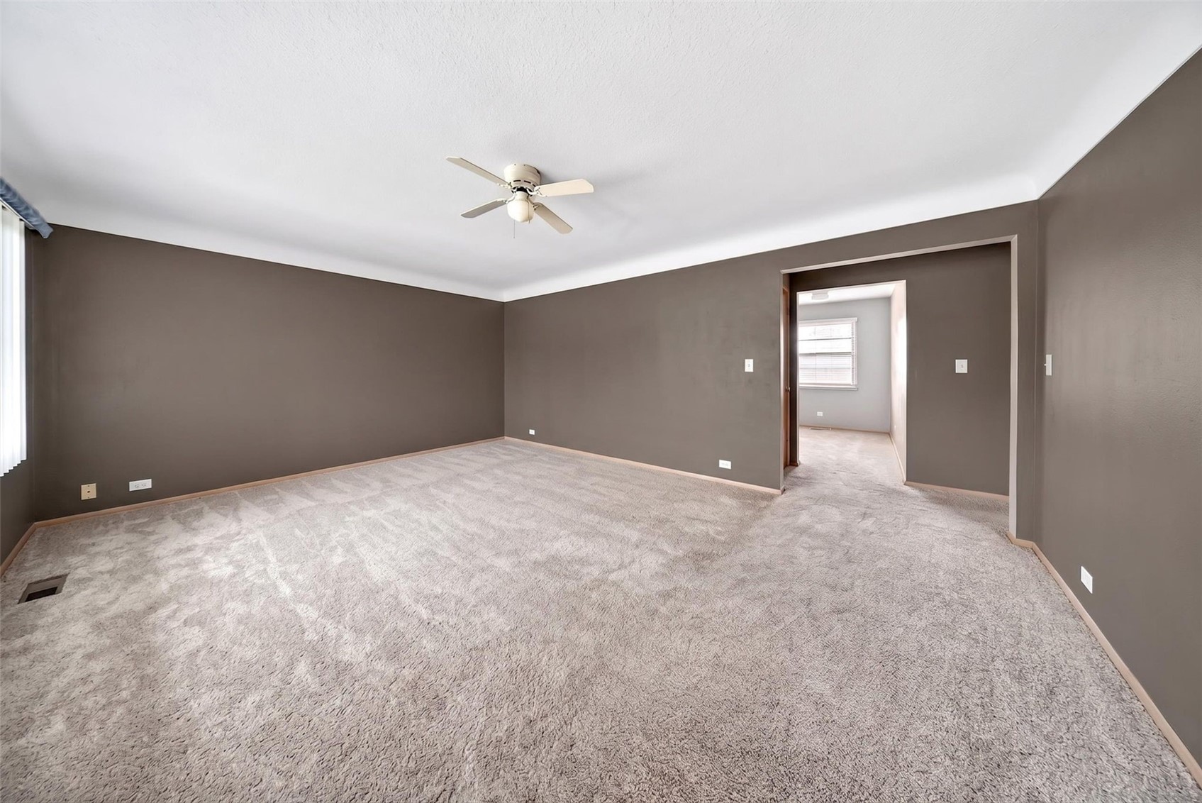 3105 Kenridge Drive NE Cedar Rapids IA 52402