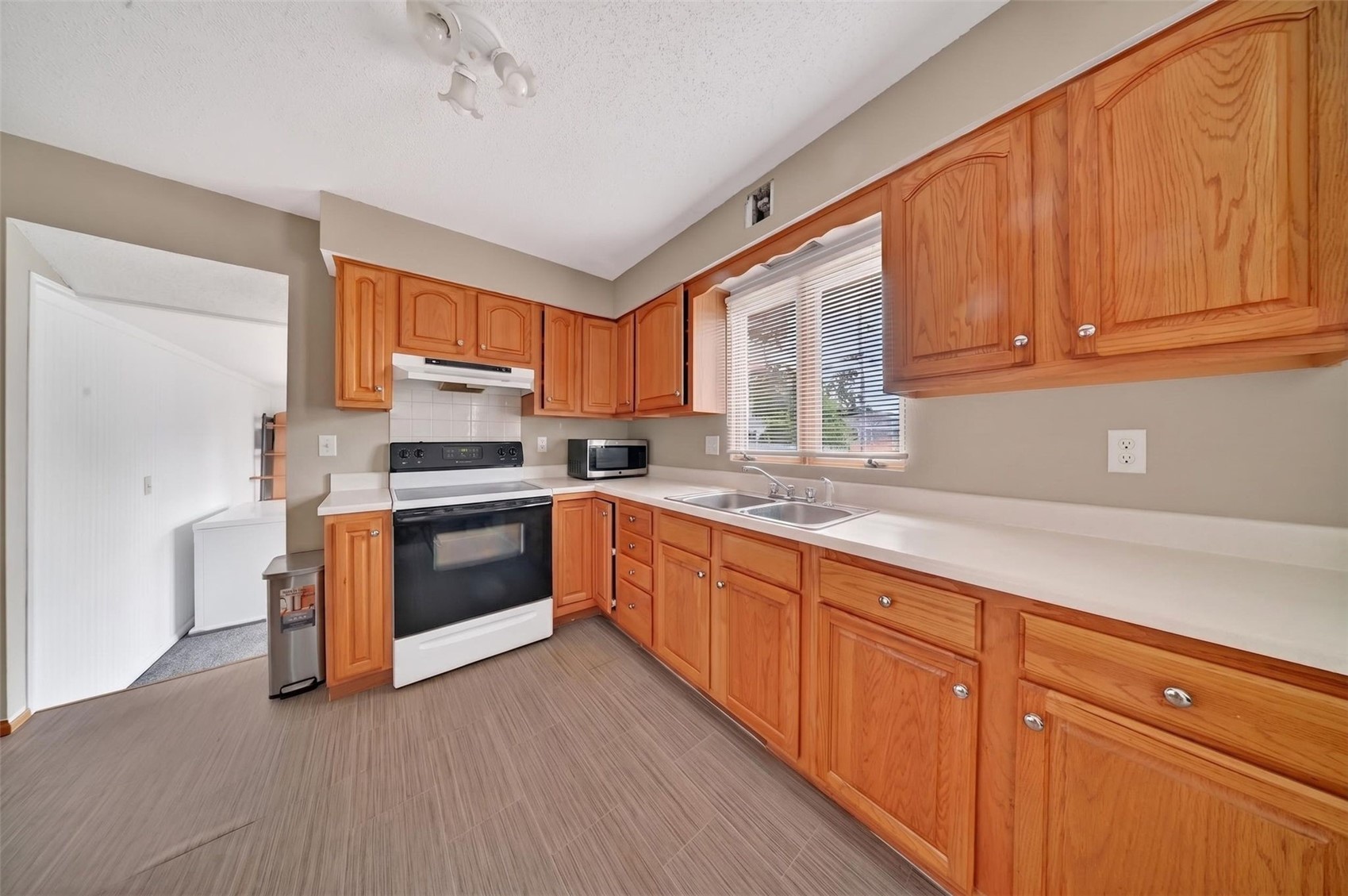 3105 Kenridge Drive NE Cedar Rapids IA 52402