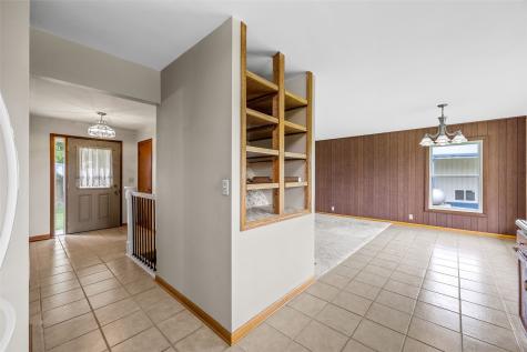 307 Ehlers Lane IA 52060