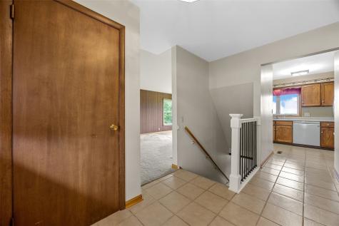 307 Ehlers Lane IA 52060