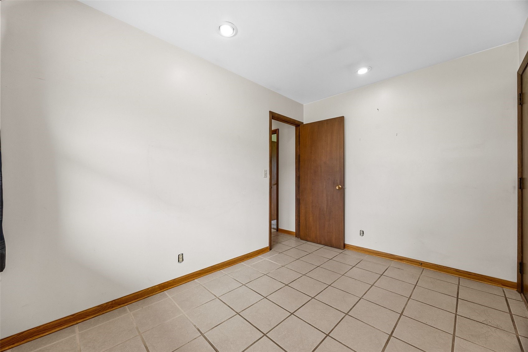 307 Ehlers Lane IA 52060