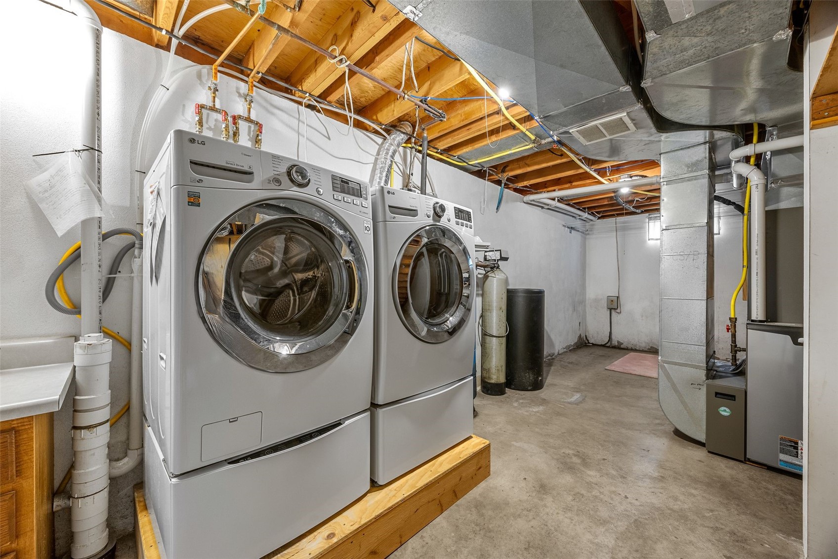 307 Ehlers Lane IA 52060