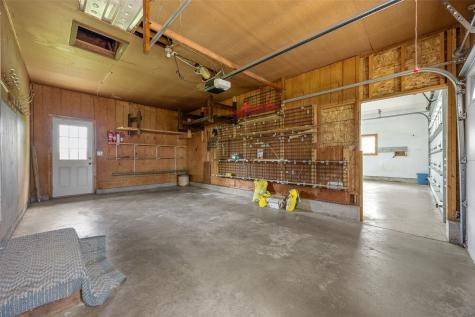 307 Ehlers Lane IA 52060