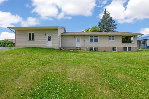 307 Ehlers Lane IA 52060