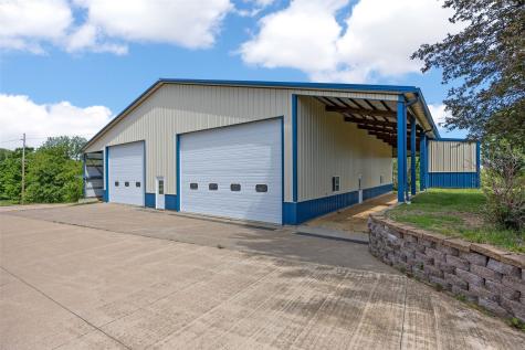 307 Ehlers Lane IA 52060