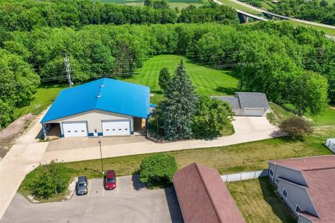 307 Ehlers Lane IA 52060