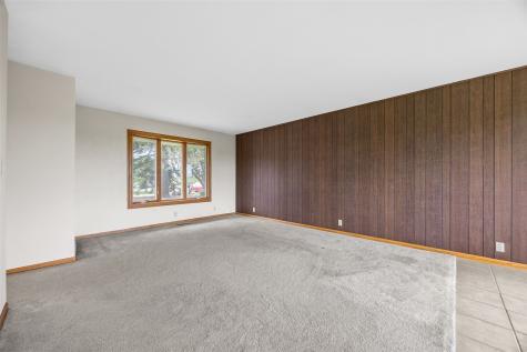 307 Ehlers Lane IA 52060