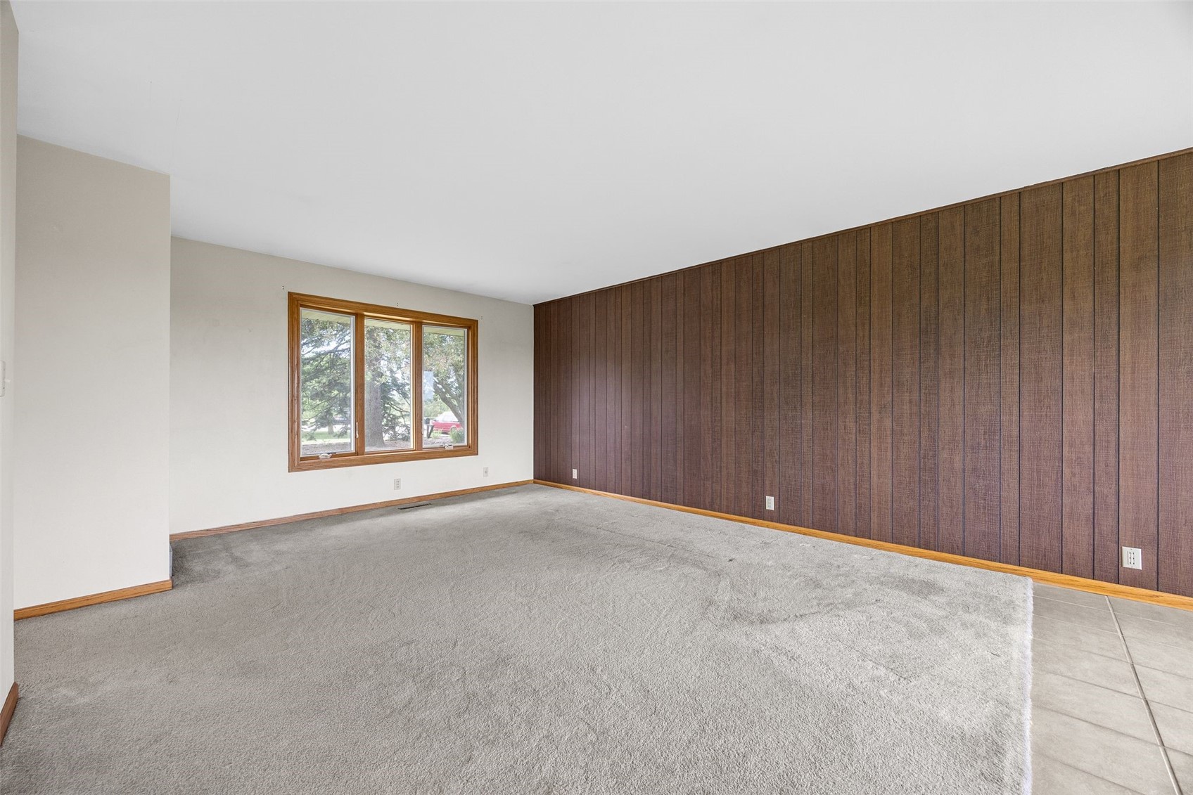 307 Ehlers Lane IA 52060
