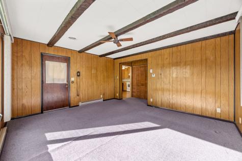 531 Commercial Street Central City IA 52214