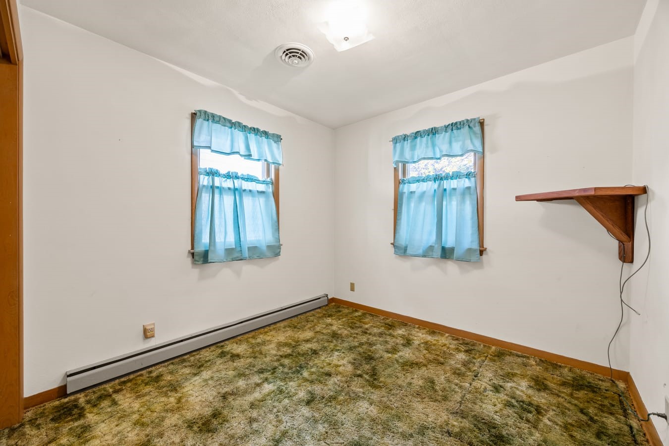 531 Commercial Street Central City IA 52214