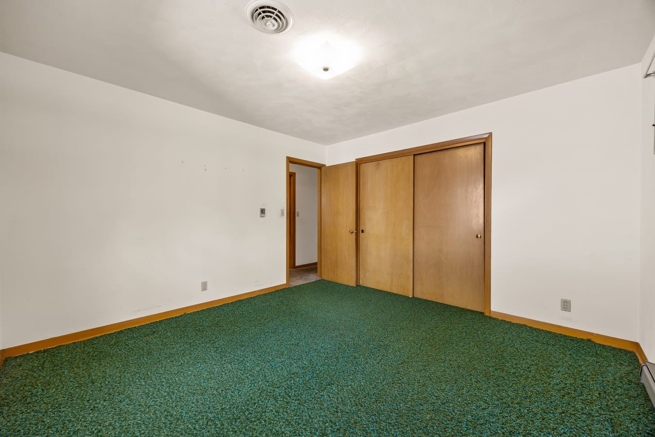 531 Commercial Street Central City IA 52214