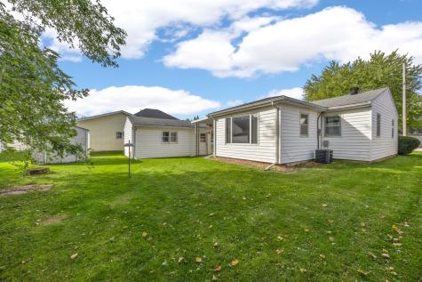 531 Commercial Street Central City IA 52214