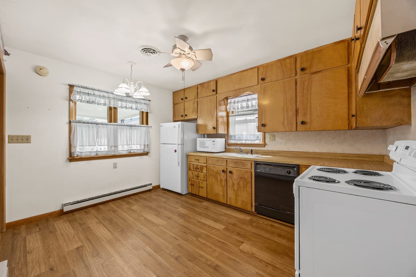 531 Commercial Street Central City IA 52214