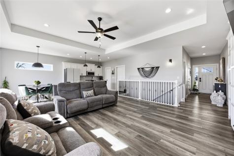 225 Meadow Breeze Lane Center Point IA 52213
