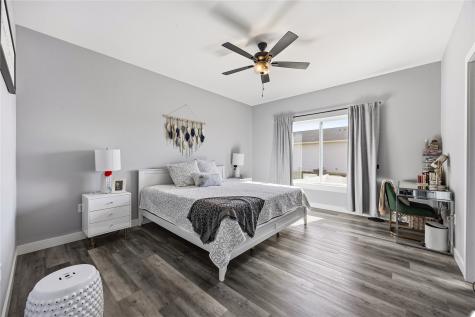 225 Meadow Breeze Lane Center Point IA 52213