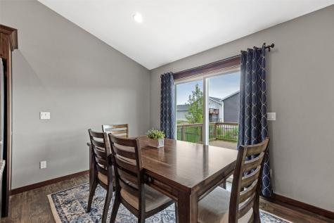 2785 Creekview Trail Palo IA 52324