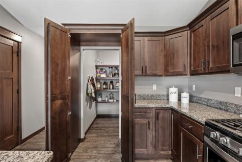 2785 Creekview Trail Palo IA 52324