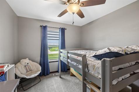 2785 Creekview Trail Palo IA 52324