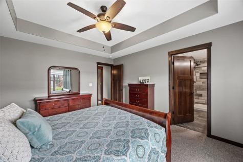 2785 Creekview Trail Palo IA 52324