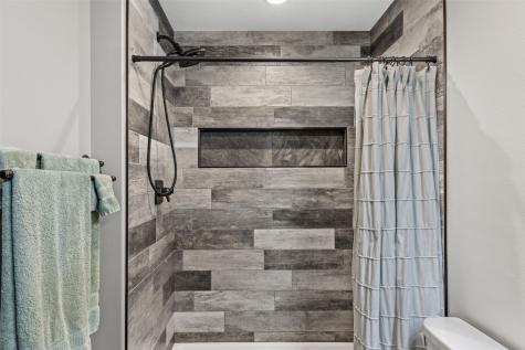 2785 Creekview Trail Palo IA 52324