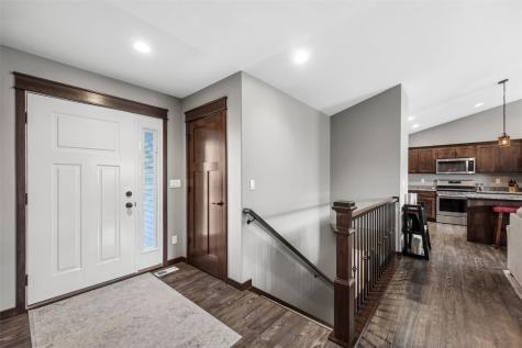2785 Creekview Trail Palo IA 52324