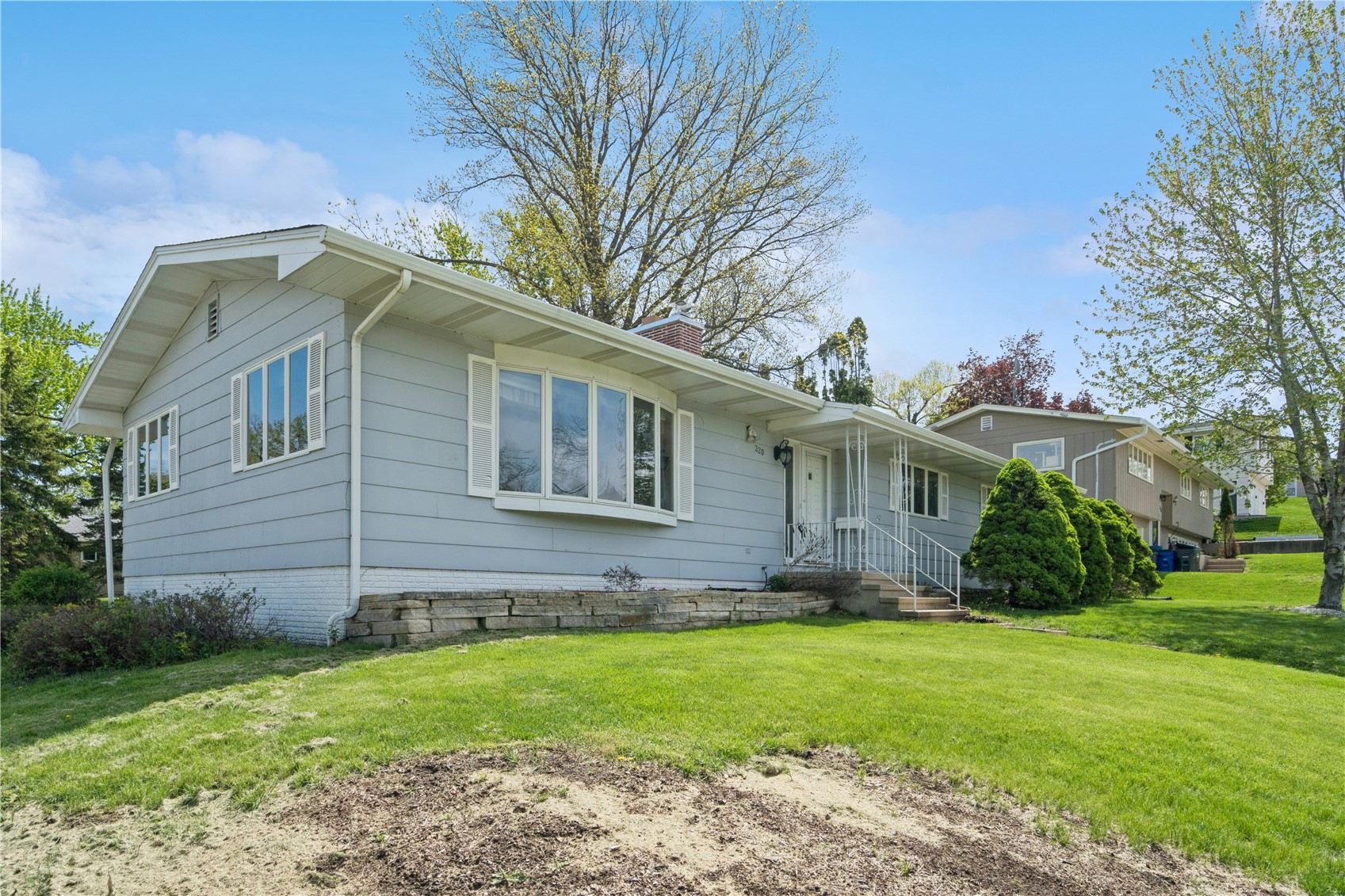 320 Eastland Drive SE Cedar Rapids IA 52403