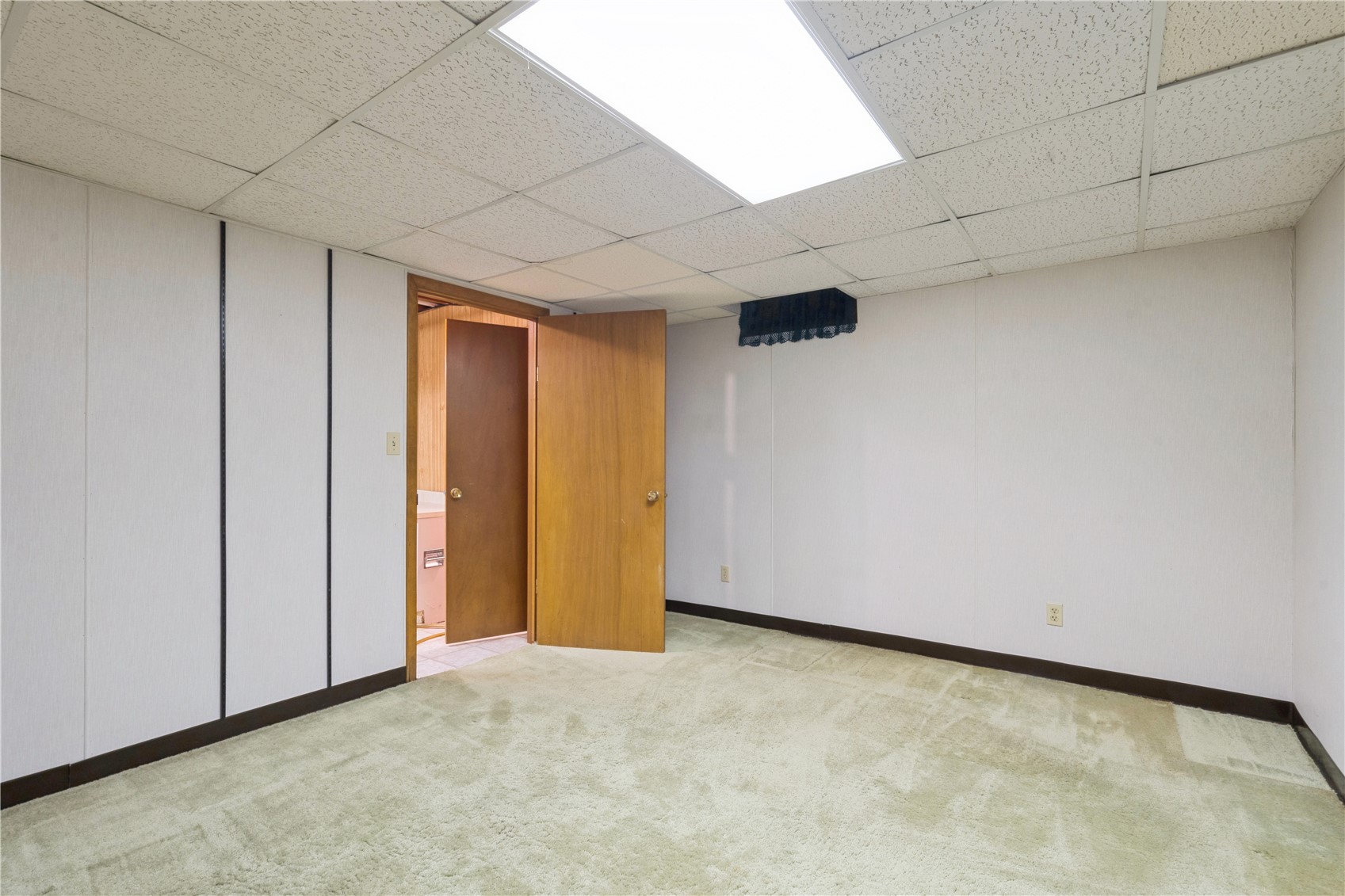 320 Eastland Drive SE Cedar Rapids IA 52403