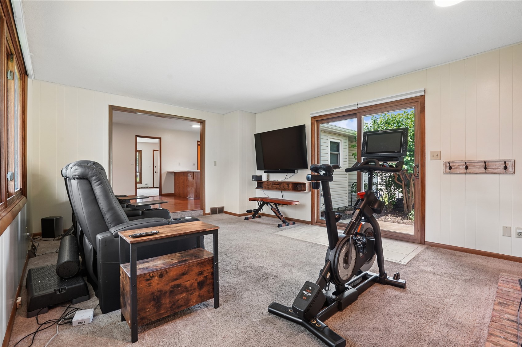 292 Windsor Drive NE Cedar Rapids IA 52402