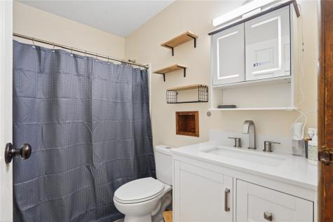 292 Windsor Drive NE Cedar Rapids IA 52402