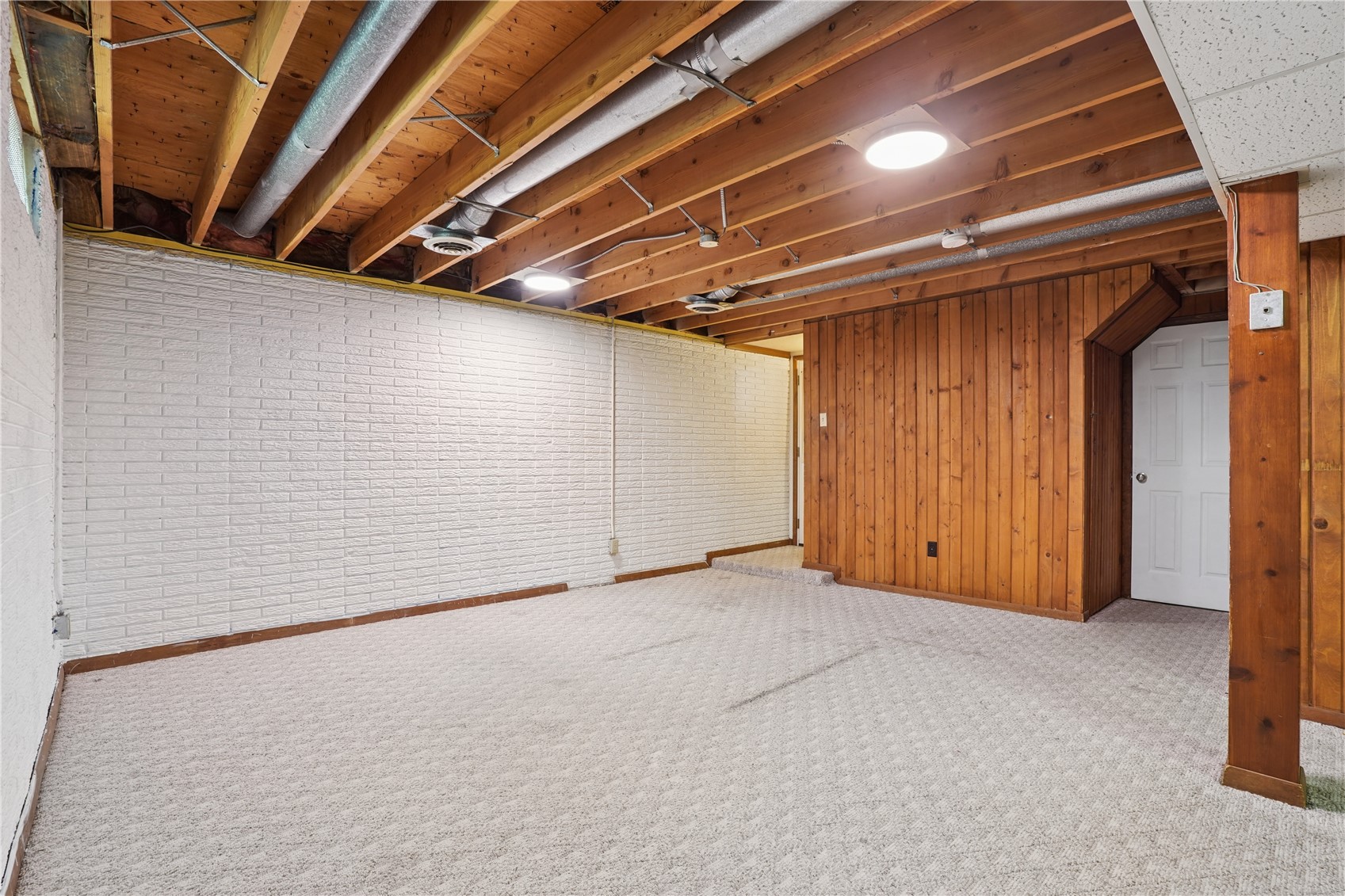 292 Windsor Drive NE Cedar Rapids IA 52402