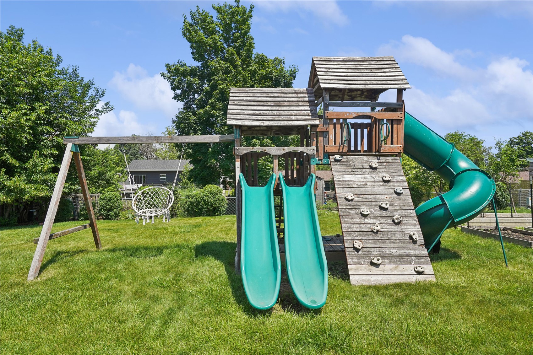 292 Windsor Drive NE Cedar Rapids IA 52402