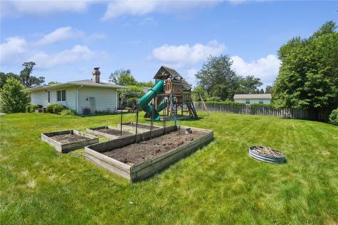 292 Windsor Drive NE Cedar Rapids IA 52402