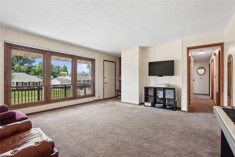 292 Windsor Drive NE Cedar Rapids IA 52402