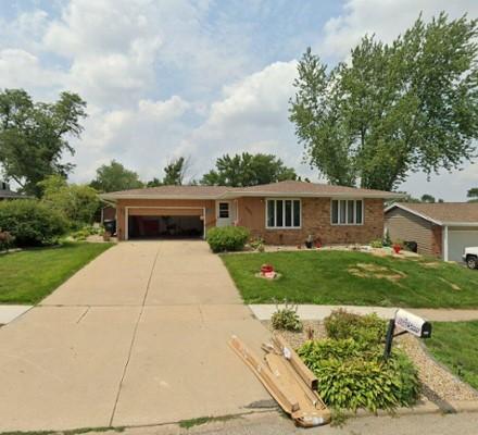 6605 Kent Drive NE Cedar Rapids IA 52402
