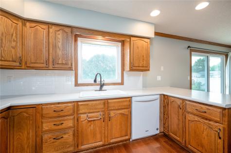 3535 28th Avenue Marion IA 52302