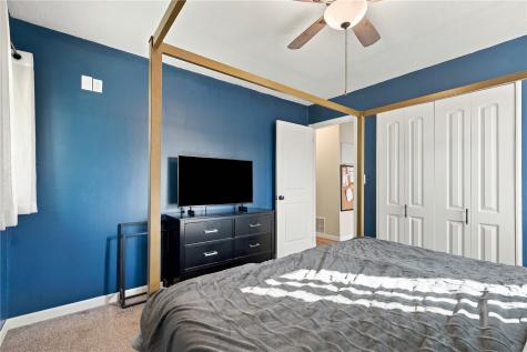 6503 Medford Lane NE Cedar Rapids IA 52402