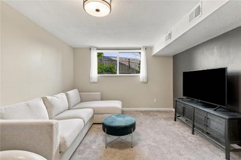 6503 Medford Lane NE Cedar Rapids IA 52402