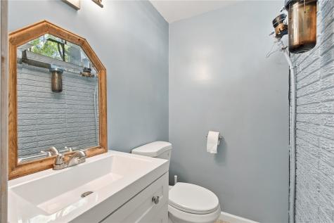6503 Medford Lane NE Cedar Rapids IA 52402