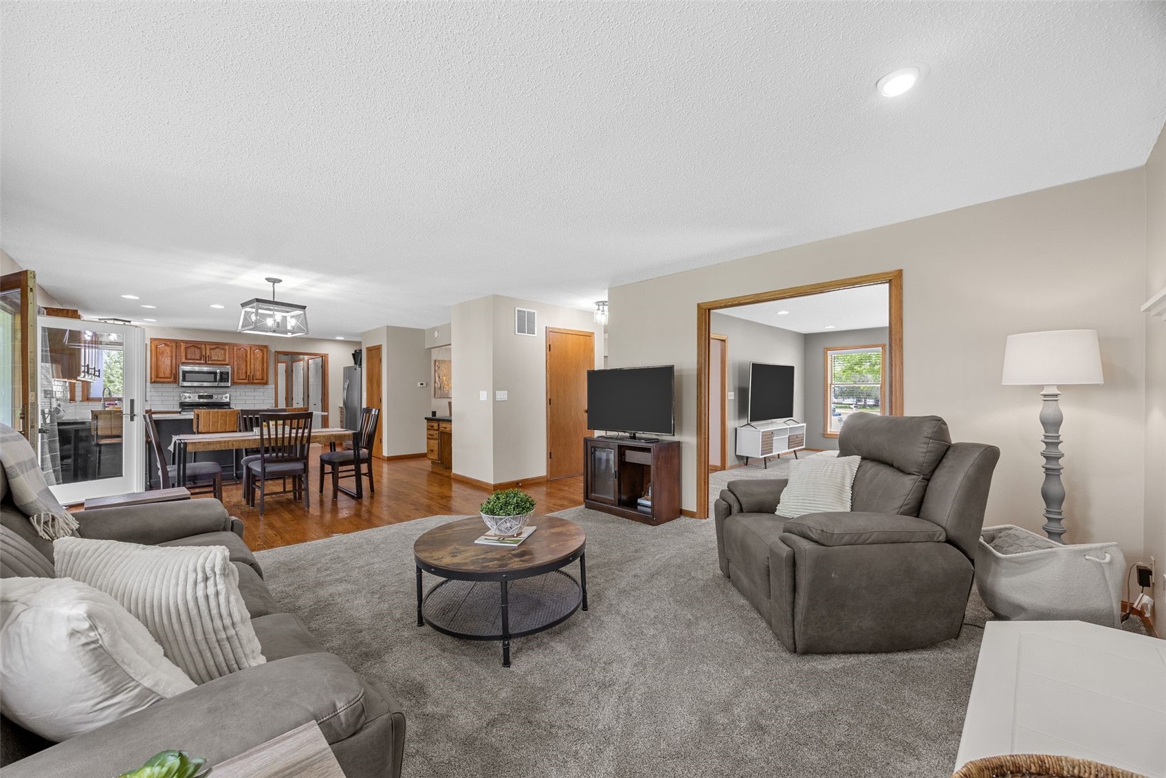 8506 Federalist Road Marion IA 52302