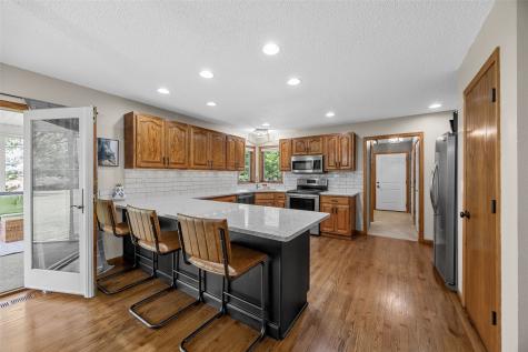 8506 Federalist Road Marion IA 52302
