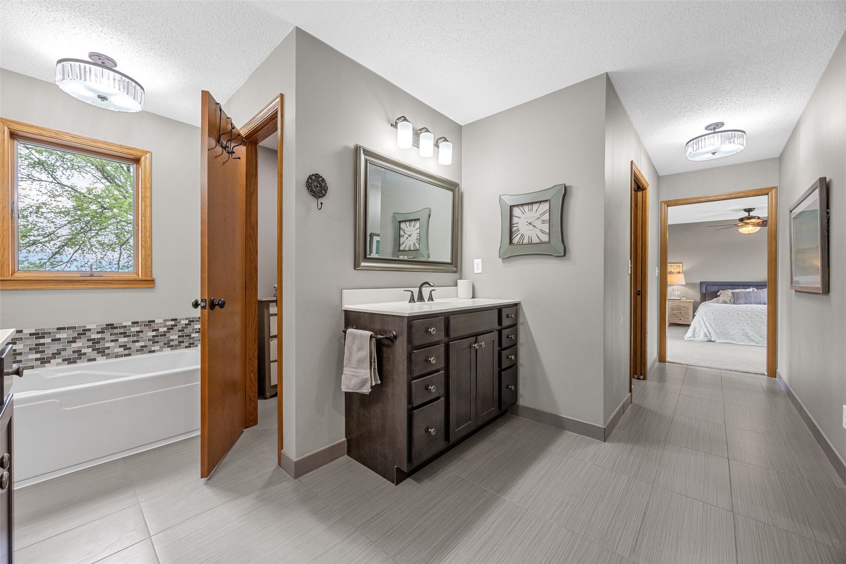 8506 Federalist Road Marion IA 52302